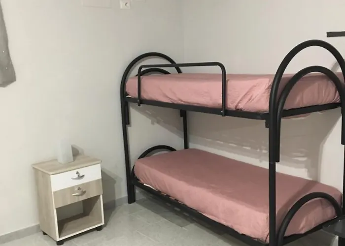 Cheap Stop Hostal Pompeya